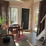 Kapteni House Holiday home *